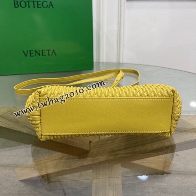 Bottega veneta高端女包 8546B BV寶緹嘉2021包包最新triangle倒三角手提單肩斜挎包三角包  gxz1247